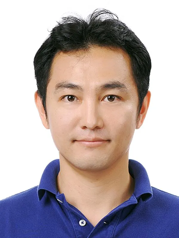Photograph of Jungbae An